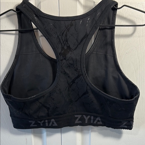 Zyia Black Sports Bra - Picture 3 of 6